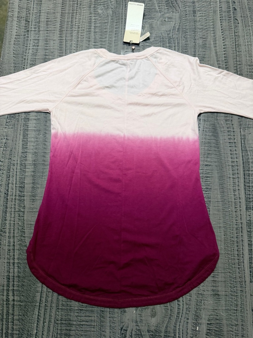 New CALIA by Carrie Underwood Light Pink to Magenta Ombre Long Sleeve Top - Picture 9 of 9